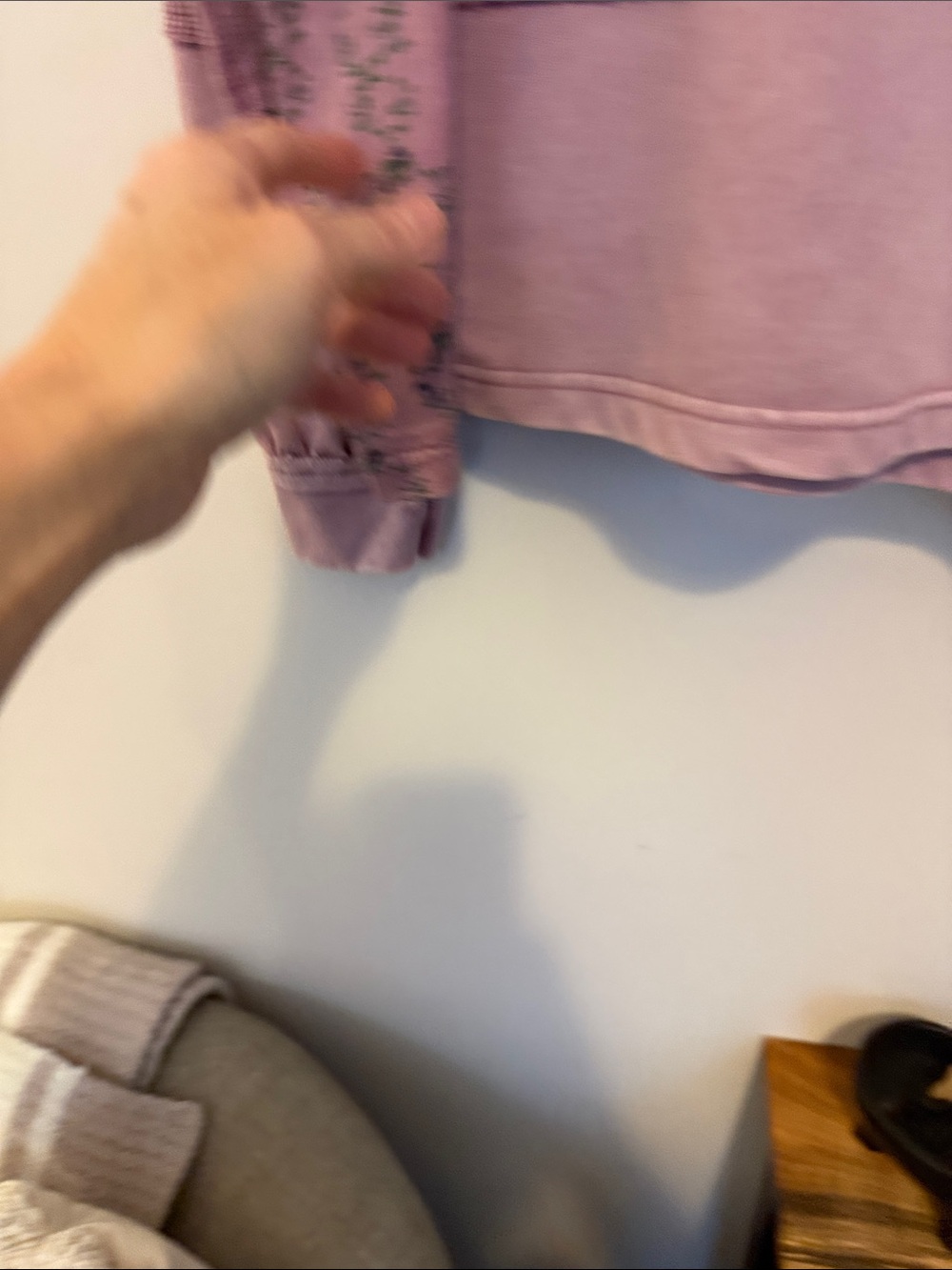 easel Mauve Patchwork Floral Henley Sweatshirt - Picture 6 of 15